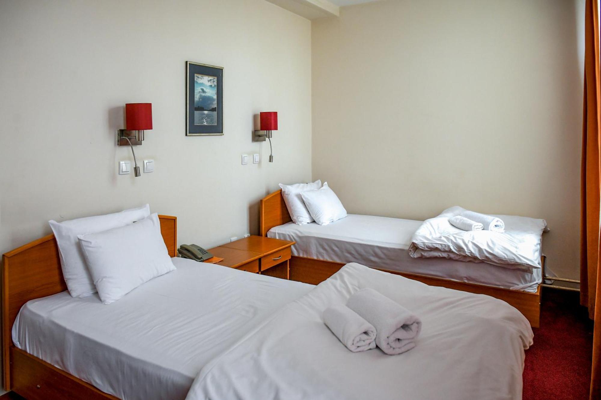 Hotel Fontana Palánka Kültér fotó