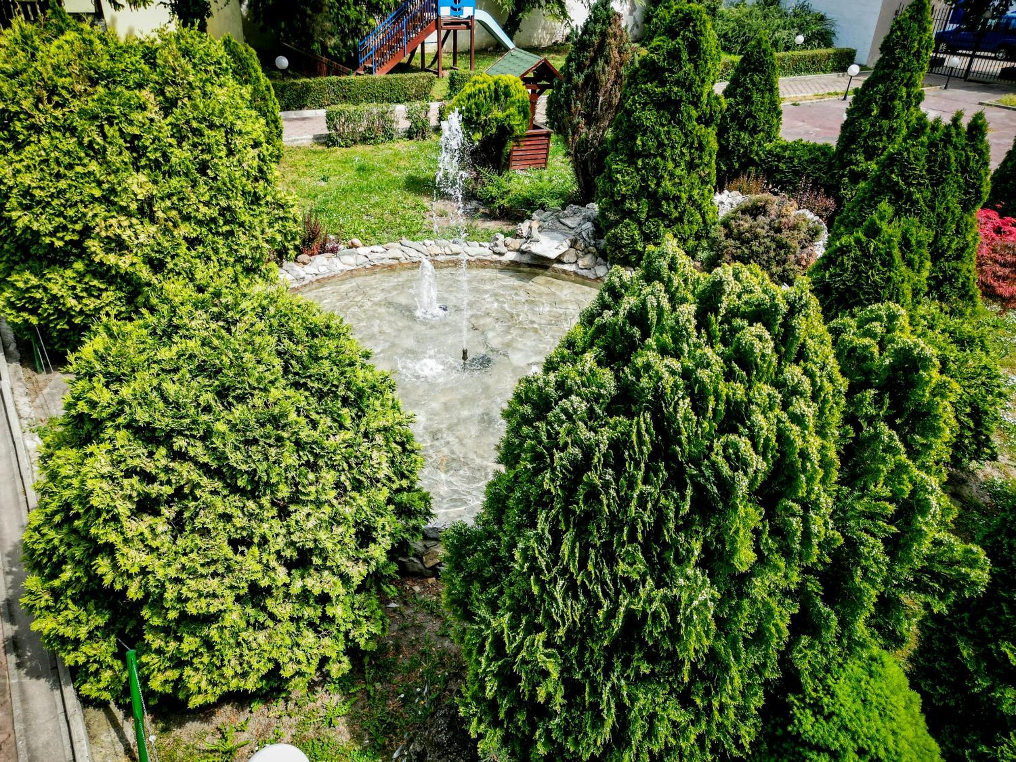 Hotel Fontana Palánka Kültér fotó